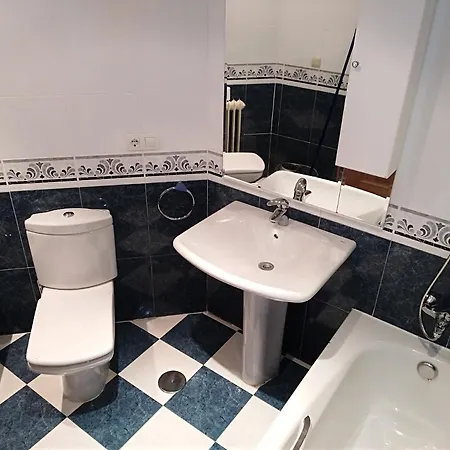 Jardines De La Muralla Free Parking * Salamanca